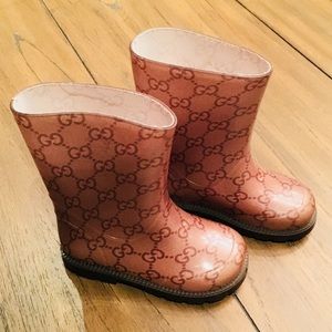 Gucci Rainboots, childrens size US 6, EU 22,unisex